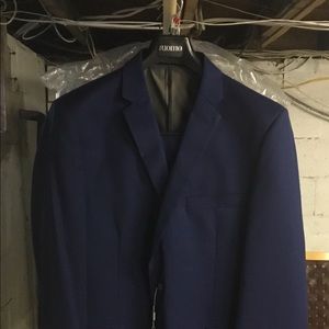 Fino UOMO Men’s Suit 46R/40W BRAND NEW